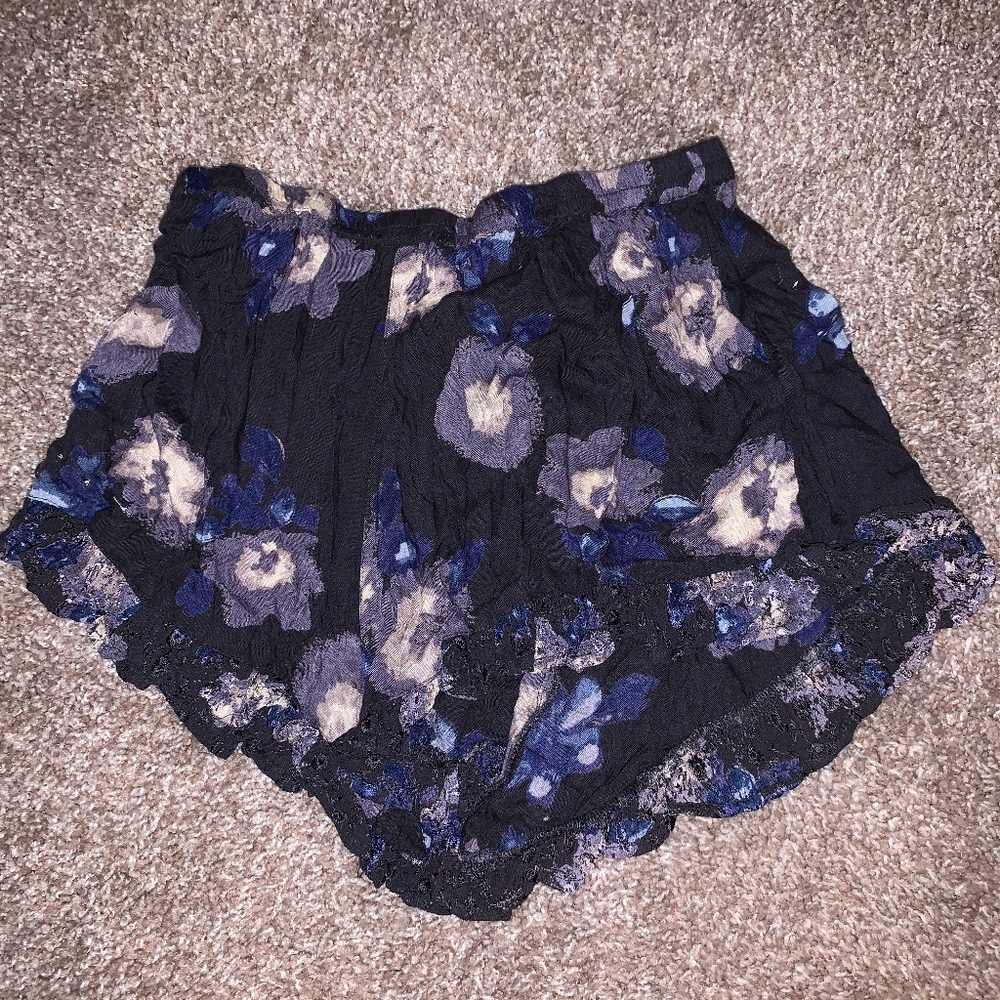 Forever21 floral shorts